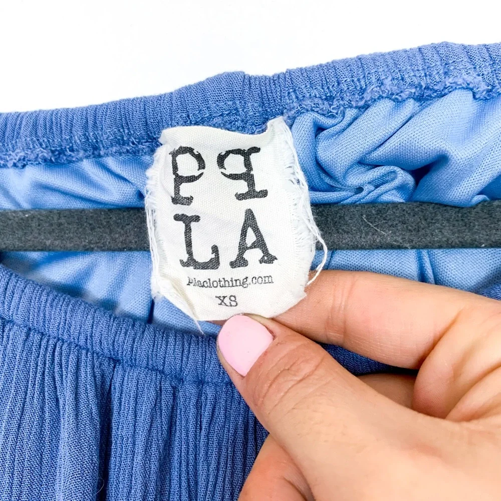 PPLA Blue Flowy Off the Shoulder Crop Top - Picture 2 of 6